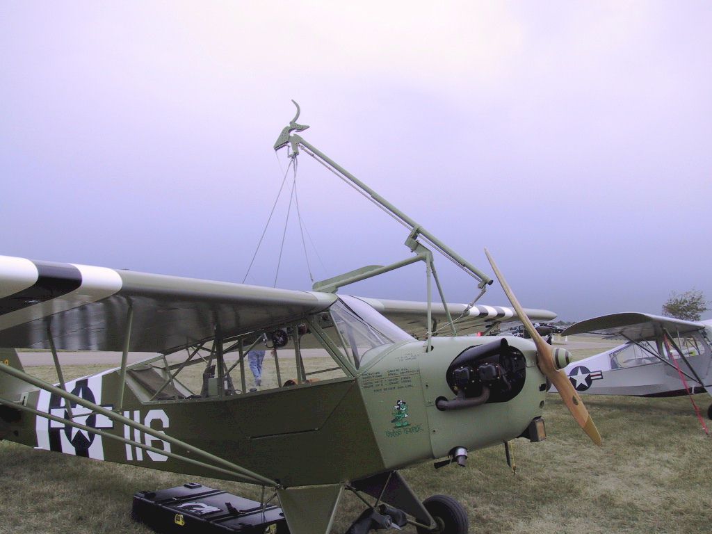 L-4B Grasshopper with Brodie System